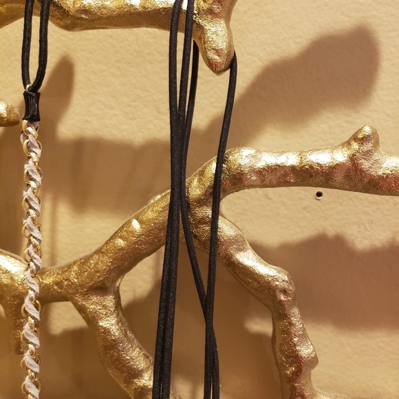 2 gorgeous headbands - Picture 4 of 9